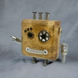 Winfred - Wooden Steampunk Robot
